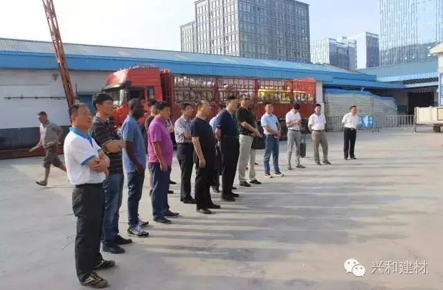 夏河|记事|湖北省住建厅、设计院领导及专家一行 莅临星河集团参观指导